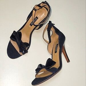 KAY UNGER Baroque Suede and Patent Bow Heels Size 8.5